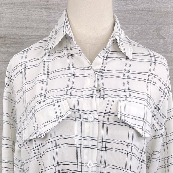 PRETTY LITTLE THING Oversized Button Down B&W Windowpane Check Lightweight-8 - Picture 2 of 3